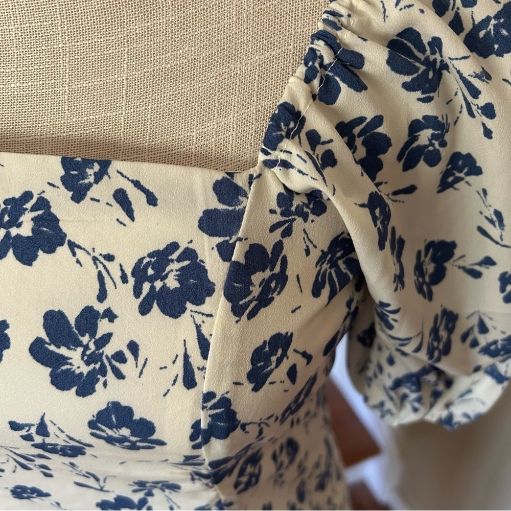 NWT Francesca’s Natasha Puff Sleeve Side Slit Midi Dress blue/white Small Lined - Picture 7 of 10